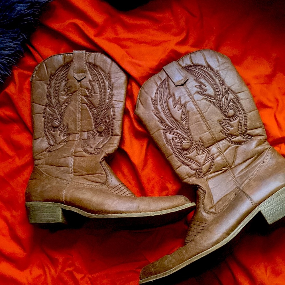 Slightly used boots